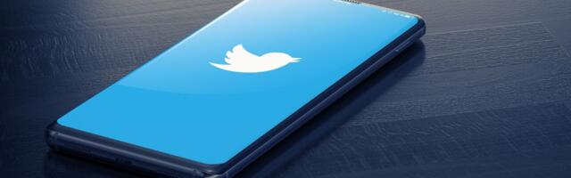 Twitter’s Finally Getting Rid of Its Widely Hated Auto-Refreshing Feed