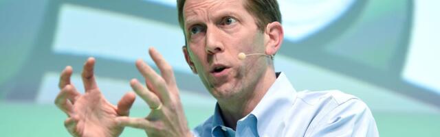 Henry Blodget says the AI boom reminds him of the dot-com era — and that's not bad