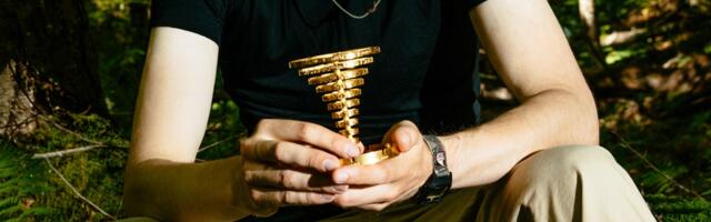 A Game Designer Just Hid a Gold Trophy in the Woods for a Real-Life Treasure Hunt. It Starts Now