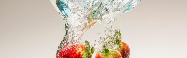 These 6 Hydrating Foods Can Help You Reach Your Daily Water Goals