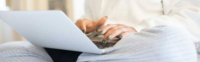 Compare ChatGPT, Gemini, and more side by side with this AI tool