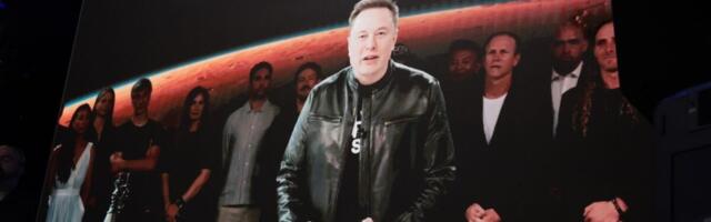 SpaceX’s Stratospheric IPO Launch Has a Couple of Heavy-Duty Stowaways