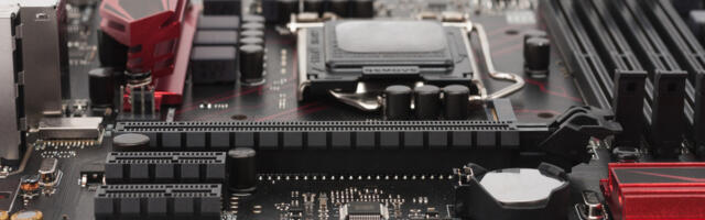 EATX Vs ATX Motherboards: What's The Difference?