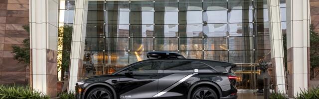 Why Nuro thinks being a robotaxi ‘second mover’ gives it an advantage