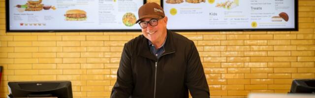 Starbird CEO talks trends in chicken sandwiches, salads, wings. Has spicy run its course?