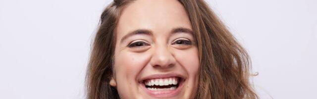 I give LinkedIn makeovers to executives. Here are 4 ways to brag more effectively on your profile.