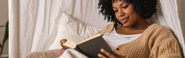 Psychology says people who would rather read a book than attend a party usually have these 9 intellectual advantages