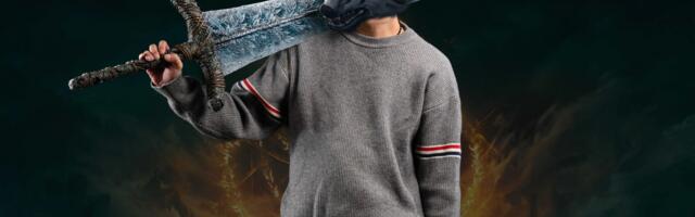 Elden Ring's iconic Dark Moon Greatsword replica available for £360