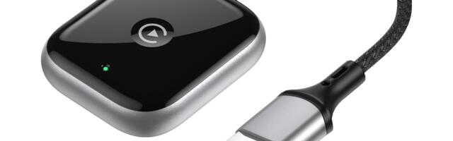 This CarPlay Adapter for Apple Dominates Amazon, and It’s Almost Free Today