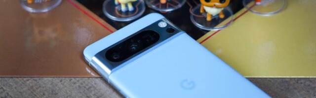 You Can Get a Pixel 8 Pro for $400 Off or a Pixel 8 for $300 Off