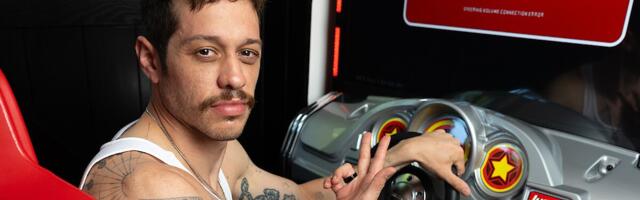 Netflix’s first original podcasts star Pete Davidson and Michael Irvin