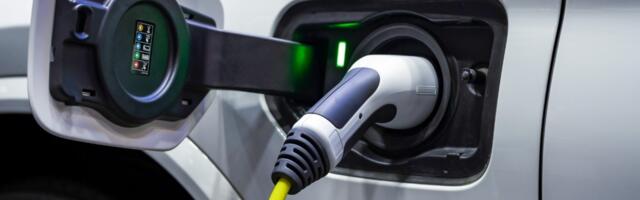 Study Shows Plug-In Hybrids May Produce Similar Amounts Of Pollution As Gas Vehicles