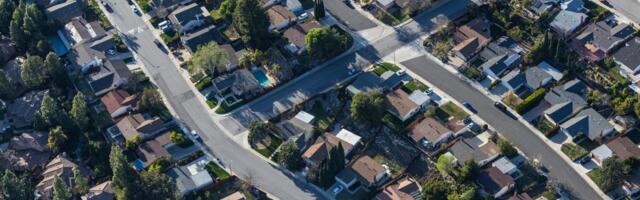 Here's how much money you need to make to be middle-class in every US state