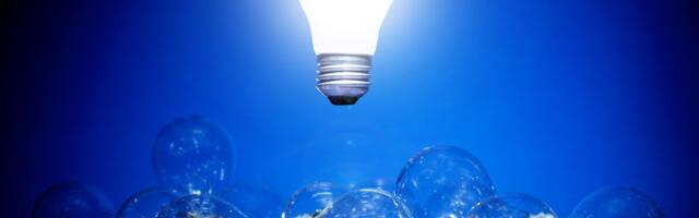 This Is Amazon's Best Alternative To Expensive Smart Light Bulbs, According To Reviews