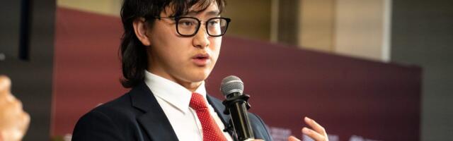 Alexandr Wang wants AI's feuding leaders to take a chill pill