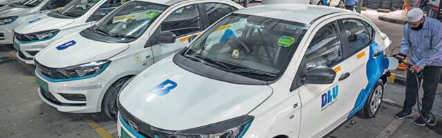 Cabs, delivery vehicles in Delhi to go electric by 2030, as LG notifies Delhi Motor Vehicle Aggregator Scheme