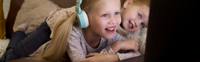 Limiting your child’s screen time isn’t enough anymore, study warns