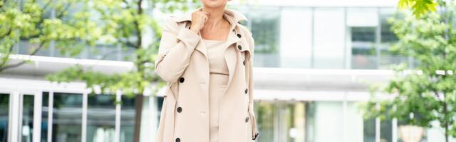 Stylists reveal the one item in your closet you should stop wearing immediately after 55