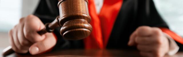 A US judge ruled that a fraud defendant’s AI chats with Claude are not privileged