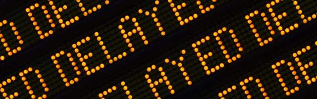Thanksgiving Travel: Which Airlines Have the Most Flight Delays and Cancellations?