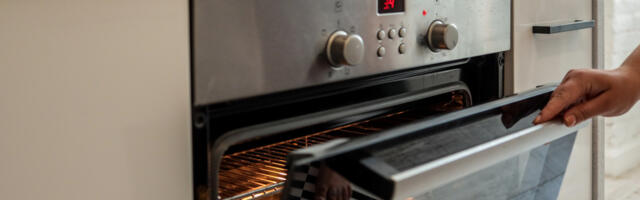 What's The Average Lifespan Of An Oven? Here's How Long One Should Last