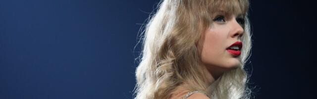 Taylor Swift says she felt 'completely washed-up' at 22 after being hailed as a teen phenom