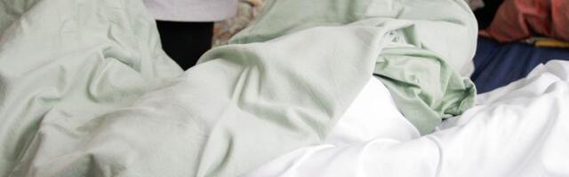 This Is the Best Way to Fold a Fitted Sheet That Won't Leave You an Angry Mess