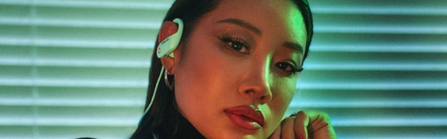 Hey look, glow-in-the-dark PowerBeats