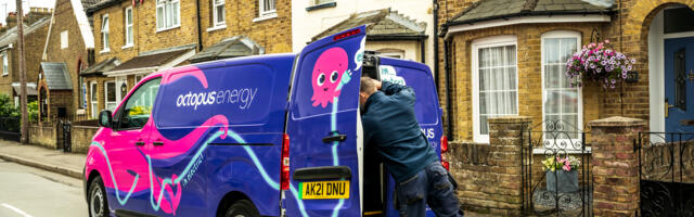 Octopus Energy takes over collapsed rival Bulb