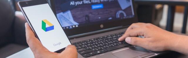 Google Drive is offering Dropbox users an easy way to spruce up their cloud storage