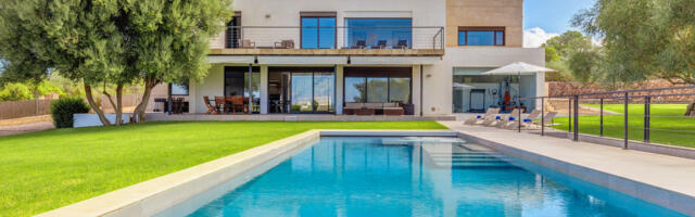 Holidu Raises $98 Million for Vacation Rental Software: Travel Startup Funding This Week