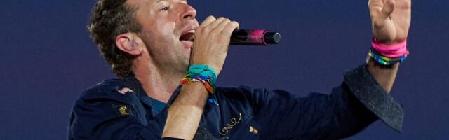 I regret seeing that Coldplay 'kiss cam' video