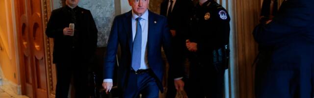 Sen. Mark Kelly is suing the Pentagon. Legal experts say veterans' rights are at stake.