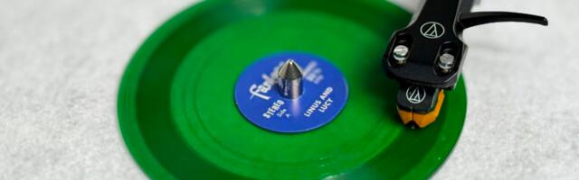 Tiny Vinyl is a new pocketable record format for the Spotify age