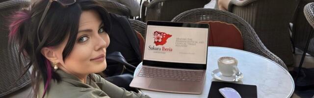 I reinvented myself by losing 300 pounds and moving from the US to Spain. Now I have a happier and healthier lifestyle.
