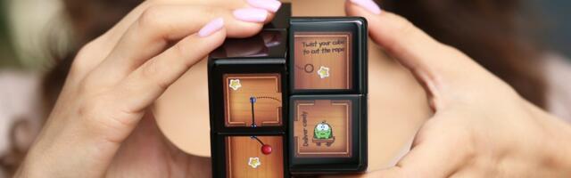This $299 Rubik’s Cube swaps colored squares for LCD screens