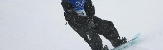 Chloe Kim falls short of Olympic three-peat, finishing 2nd to Choi Gaon in women’s halfpipe