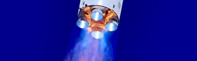 A Chinese rocket breaks apart dangerously close to the Starlink constellation