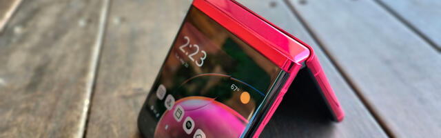 Motorola RAZR Plus, A Flip-style Phone With A Large Cover Screen, The Best Galaxy Flip 4 Competitor?
