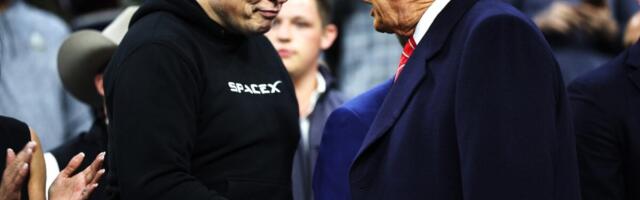 Trump Tells Musk to “Head Back Home to South Africa” in Escalating Feud