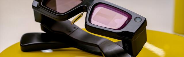 Snap is turning its smart glasses team into its own company