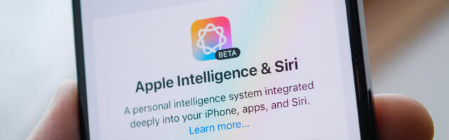Apple’s AI push is stalling, and its Siri upgrade could be years behind Gemini