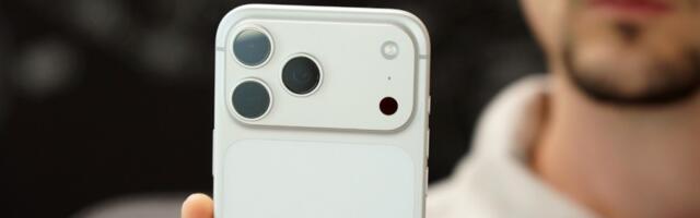 Apple iPhone 17 Pro Max in for review