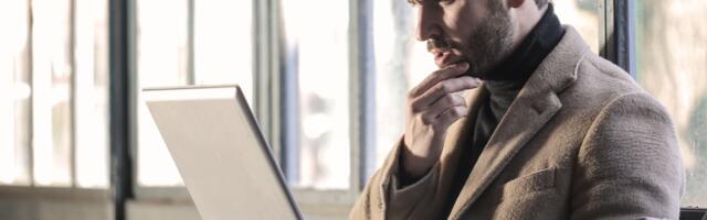 A Georgia Tech team scanned more than 100 people at rest and found that those who reported more frequent mind-wandering in daily life tended to score higher on fluid intelligence and creativity tests — suggesting that, in some people, a wandering mind may reflect an efficient brain with spare cognitive capacity, rather than simple distraction.
