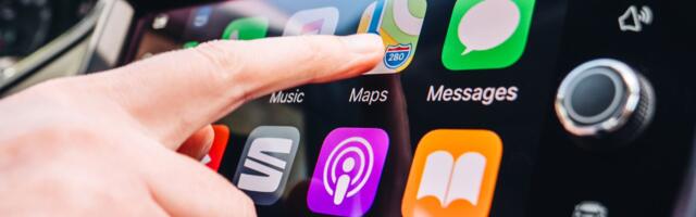 I’ve been using Google Maps with Apple CarPlay for years and I didn’t know this handy feature existed