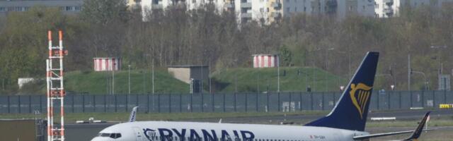 ‘There Was a Noise, Like a Tire Bursting’: Man Partially Sucked Out of Window on Ryanair Flight