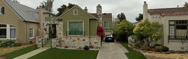 Three-bedroom home in Alameda sells for $1.7 million