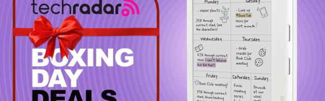 Need a new colour ereader for the holiday season? I'd skip the Kindle Coloursoft and grab this discounted Kobo instead