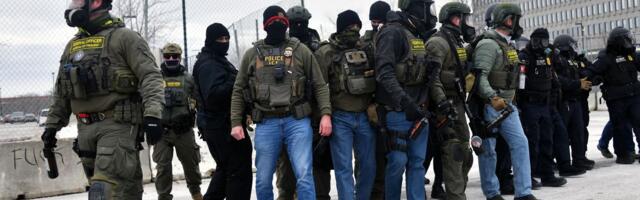 ICE Pretends It’s a Military Force. Its Tactics Would Get Real Soldiers Killed