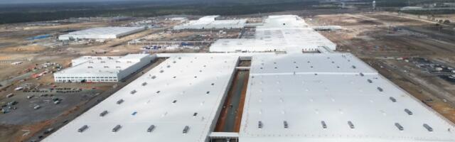 Trump Admin Raids Hyundai Construction Site as US Manufacturing Jobs Keep Shrinking